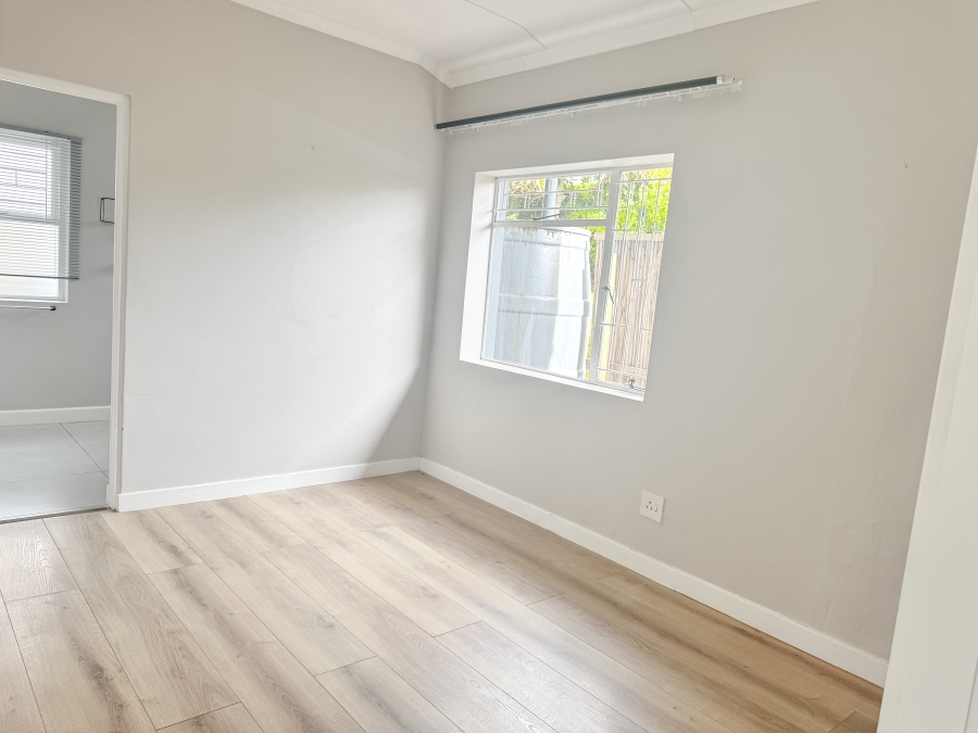 To Let 2 Bedroom Property for Rent in Upper Robberg Western Cape
